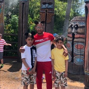 Meet your Posher, Manuel